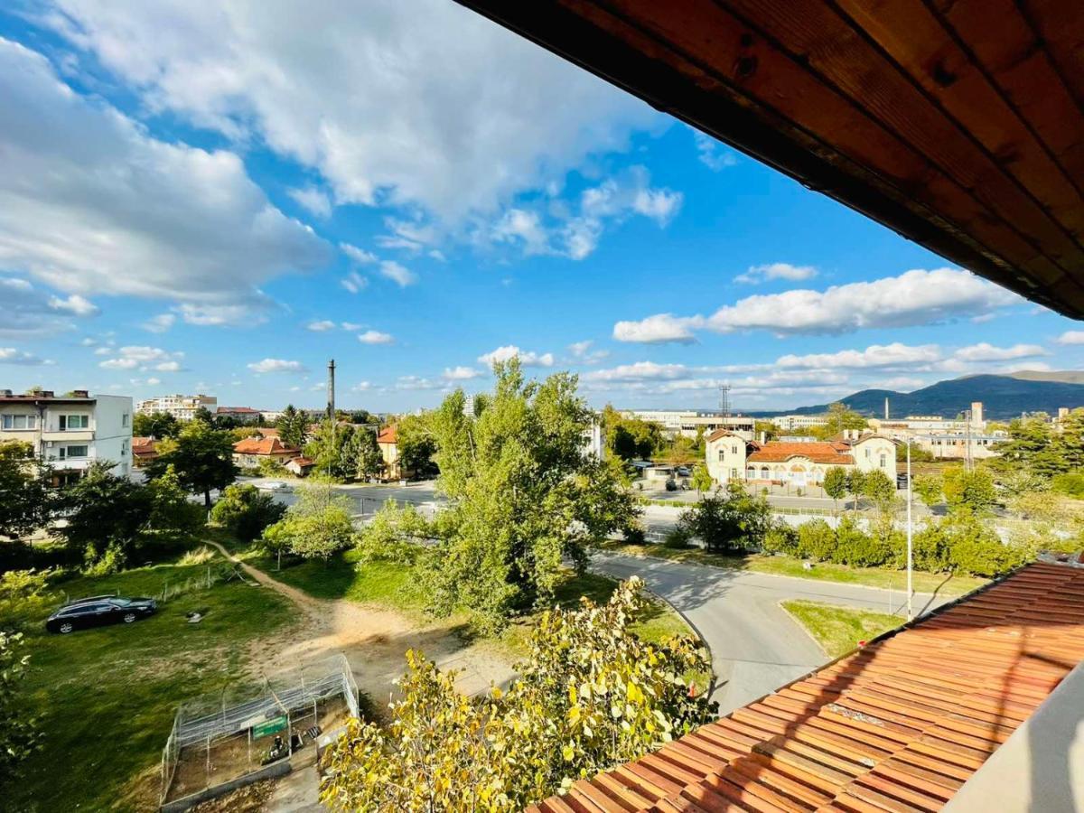 Panorama-М Apartment Vratsa Luaran gambar