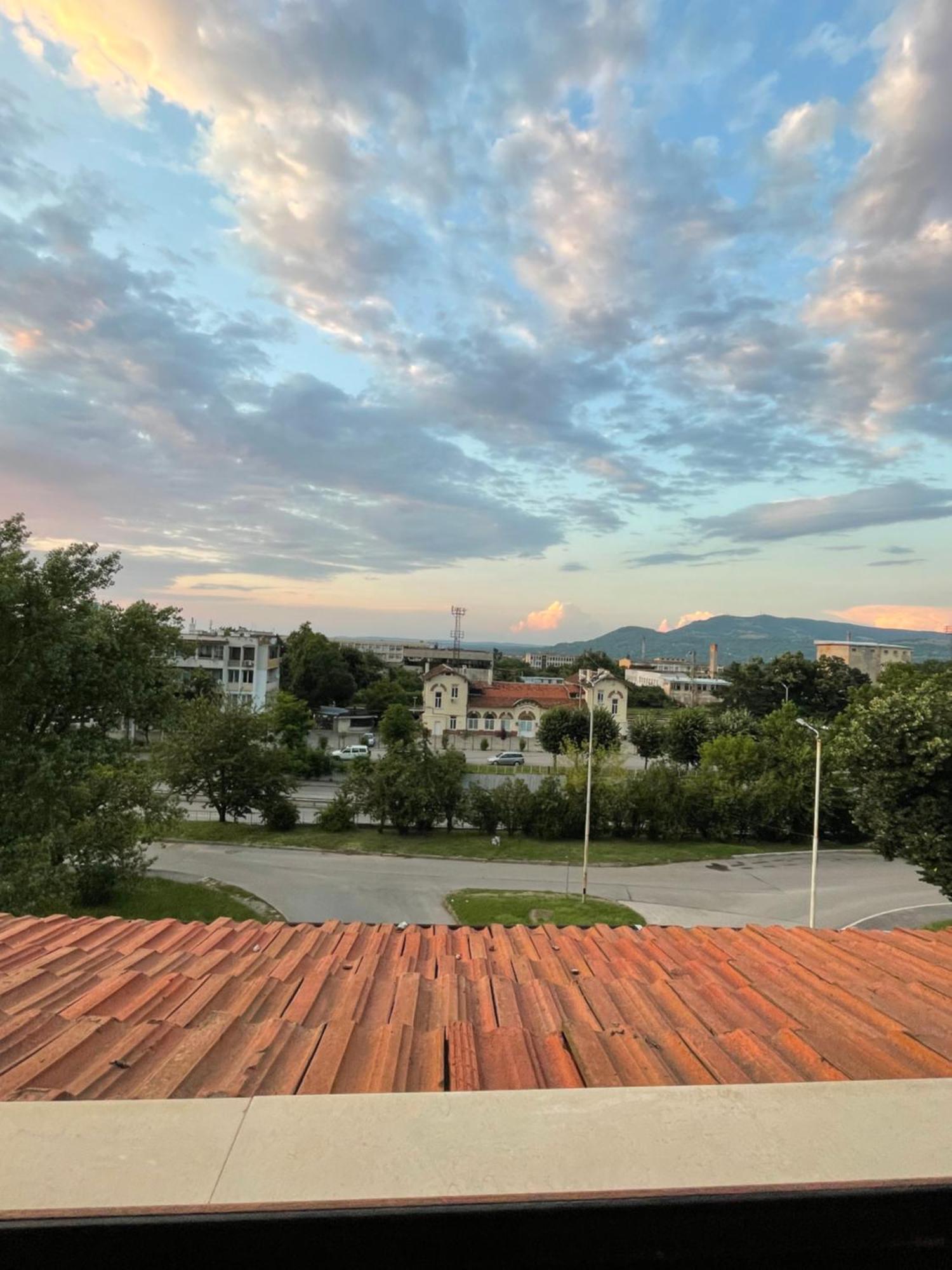 Panorama-М Apartment Vratsa Luaran gambar